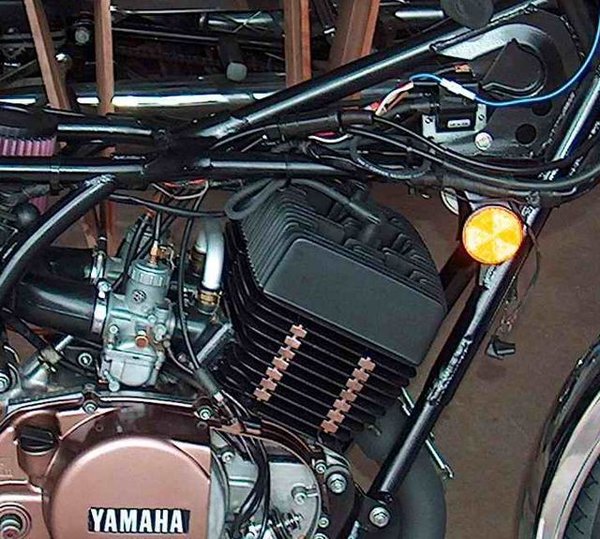 Yamaha RD 350 RD 400 (1973-79) Vape Zündung mit Zündverstellung + Lichtmaschine 710599900